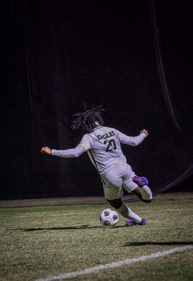 Athlete profile featured image number 3 of 8