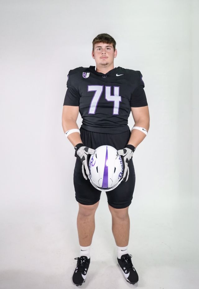Athlete profile featured image number 1 of 4