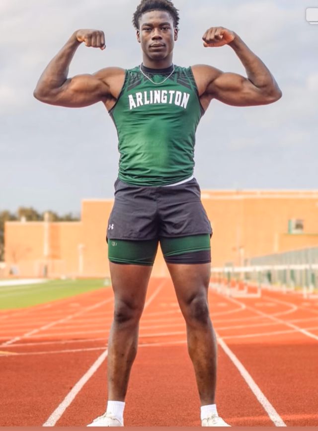 Athlete profile featured image number 2 of 4