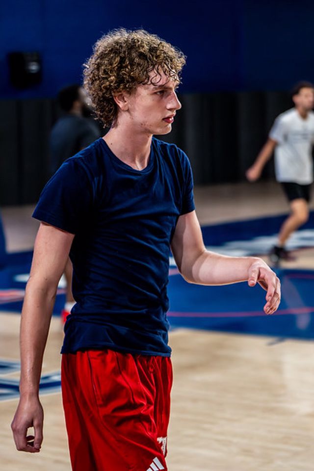 Athlete profile featured image number 2 of 4