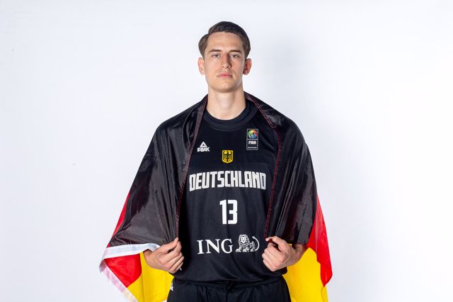 Athlete profile featured image number 1 of 4