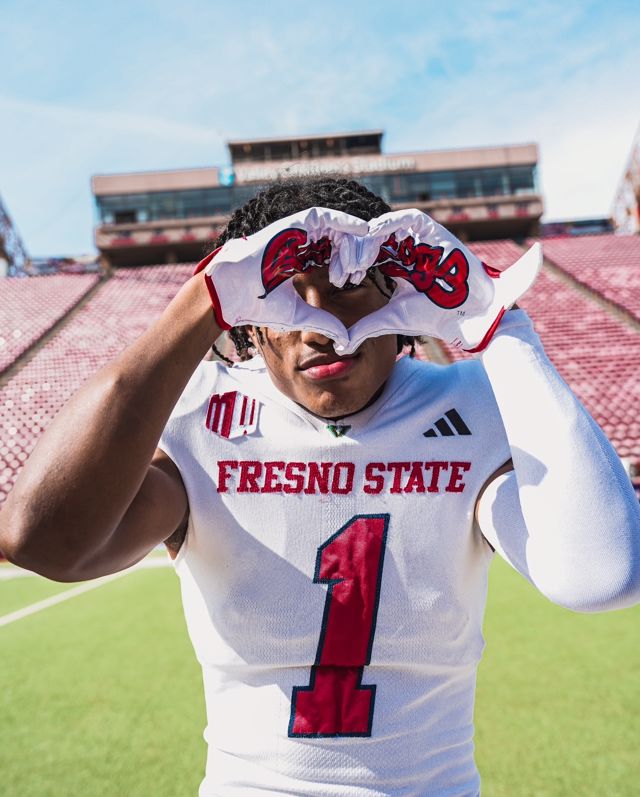 Athlete profile featured image number 3 of 5