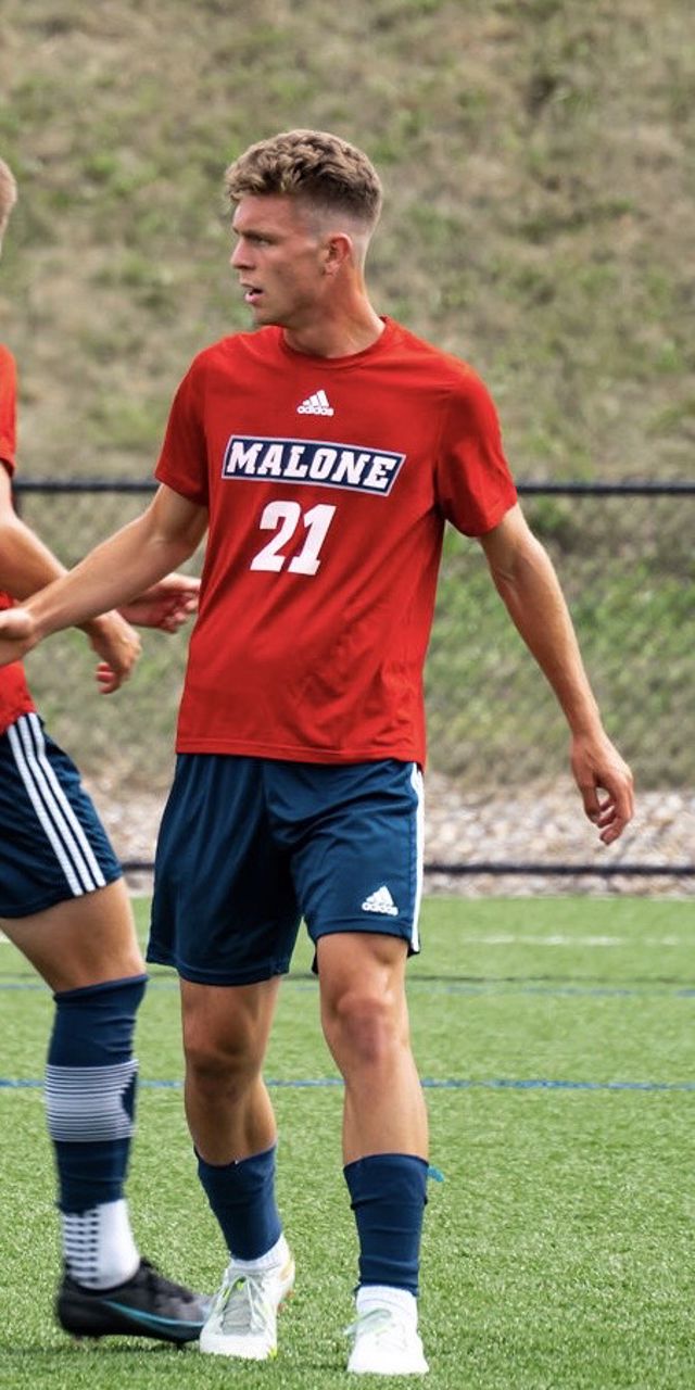 Athlete profile featured image number 2 of 5