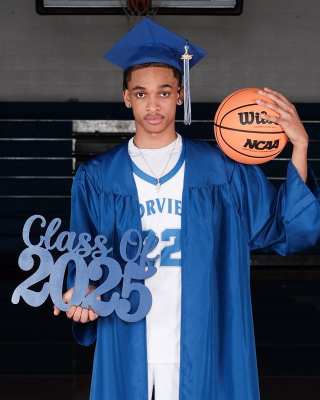 Athlete profile featured image number 1 of 4