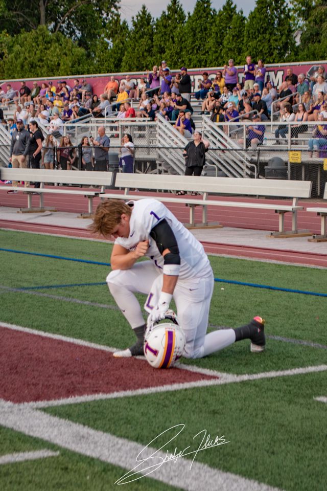 Athlete profile featured image number 2 of 4