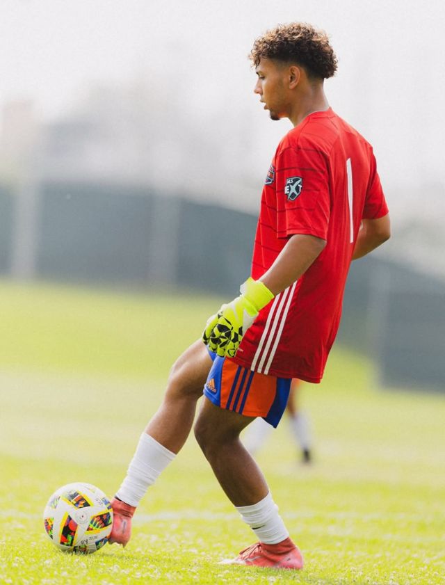 Athlete profile featured image number 4 of 5