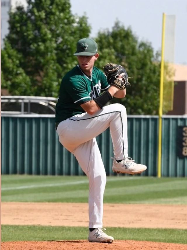 Athlete profile featured image number 3 of 4