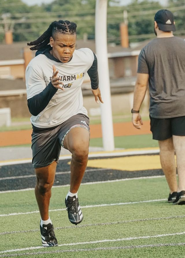 Athlete profile featured image number 1 of 7