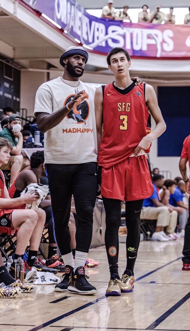 Athlete profile featured image number 1 of 4