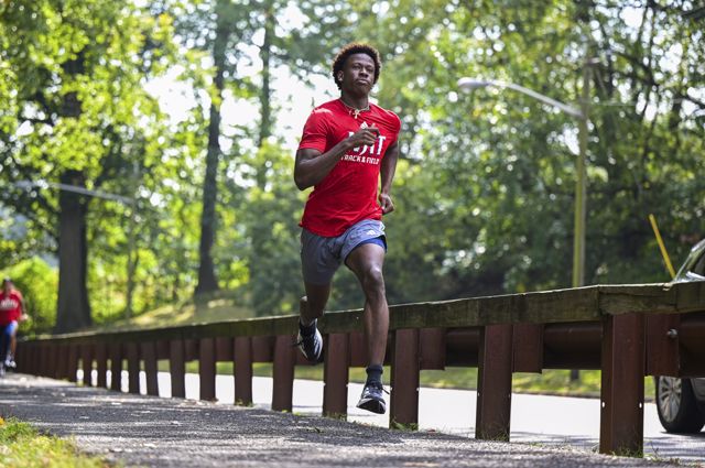 Athlete profile featured image number 1 of 5