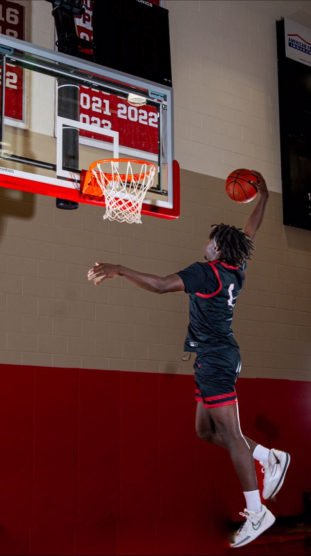 Athlete profile featured image number 1 of 5