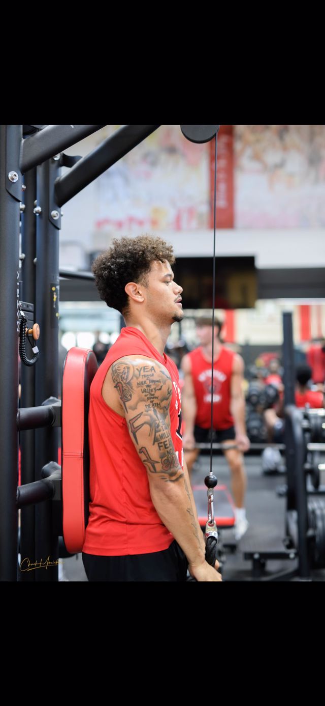 Athlete profile featured image number 3 of 4