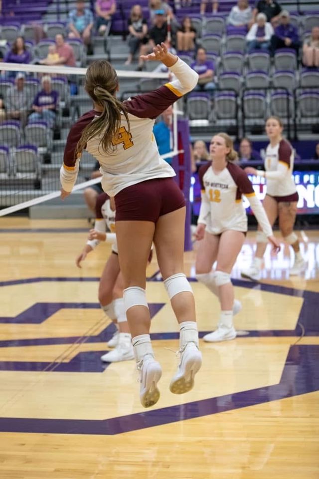 Athlete profile featured image number 1 of 6