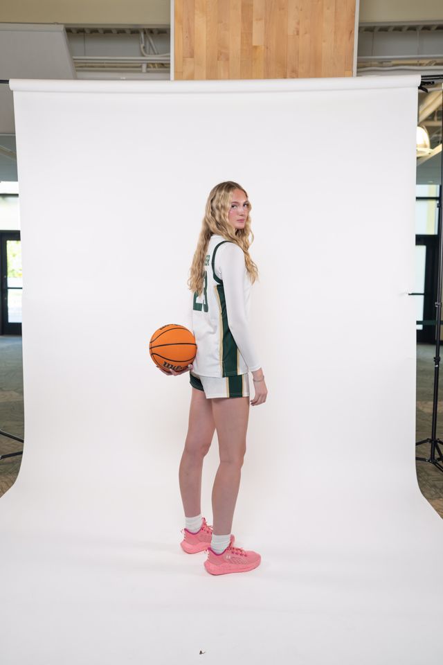 Athlete profile featured image number 5 of 7