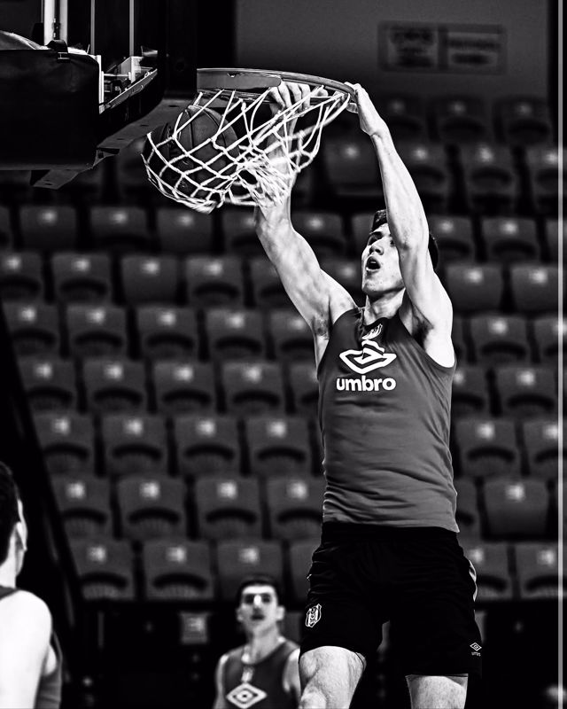 Athlete profile featured image number 1 of 5