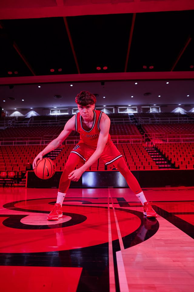 Athlete profile featured image number 1 of 4