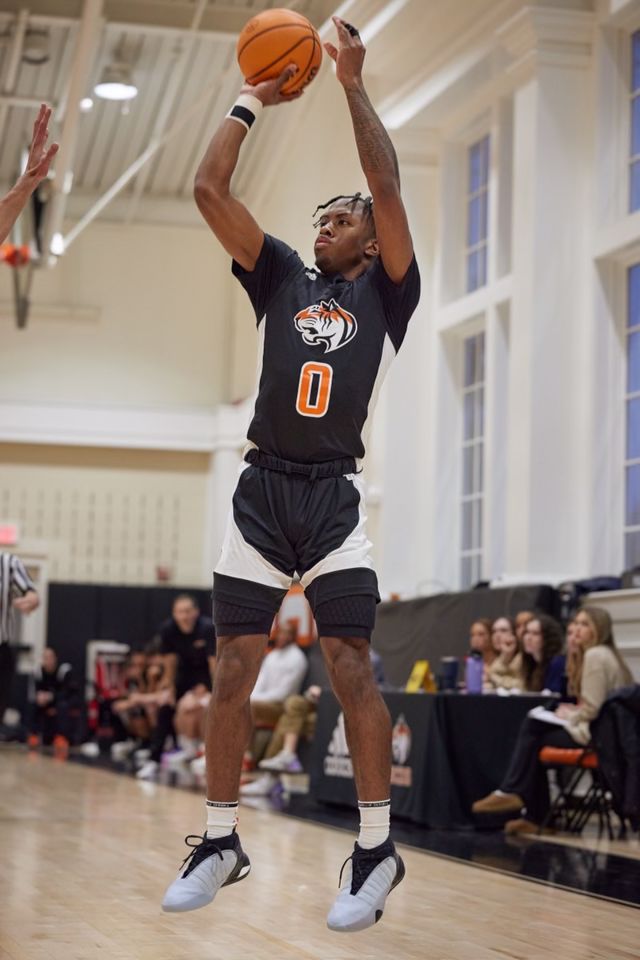 Athlete profile featured image number 2 of 4