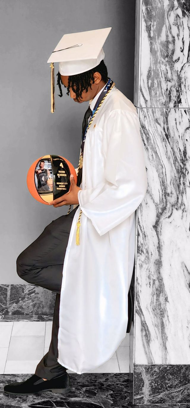 Athlete profile featured image number 3 of 4