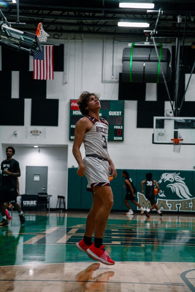Athlete profile featured image number 2 of 4
