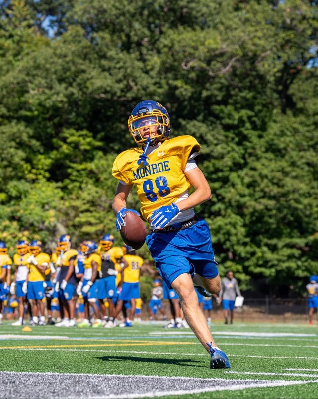 Athlete profile featured image number 1 of 5