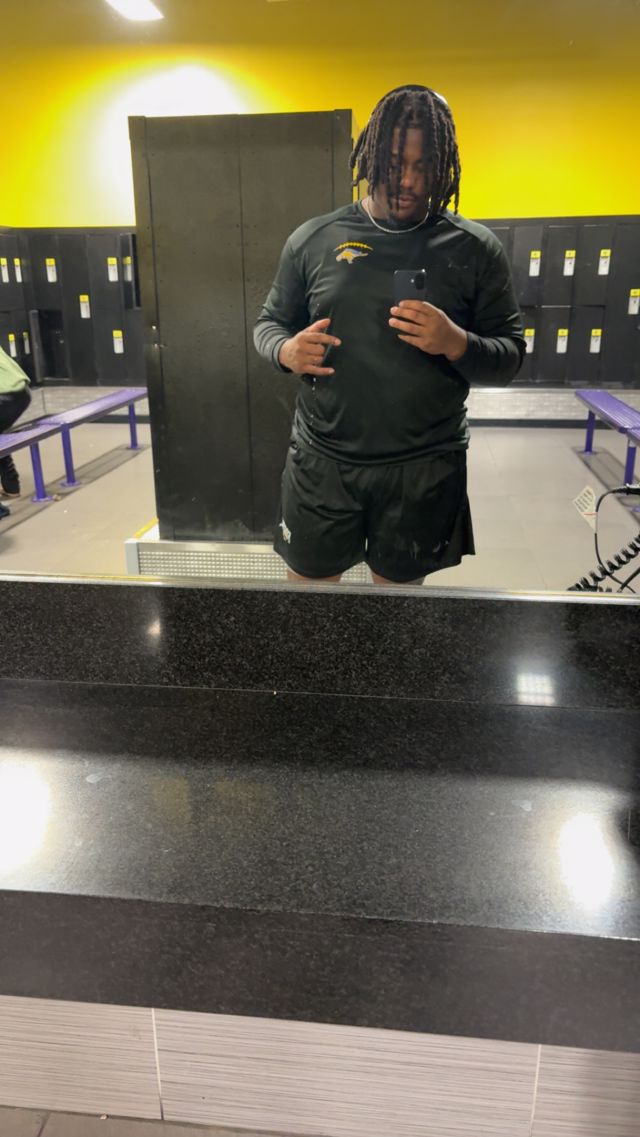 Athlete profile featured image number 5 of 6