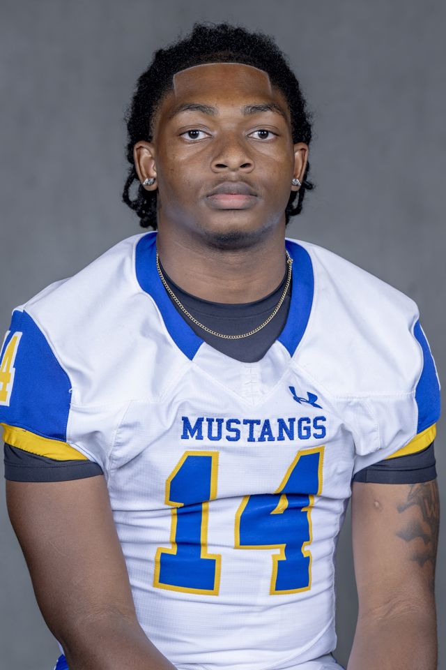 Athlete profile featured image number 2 of 7