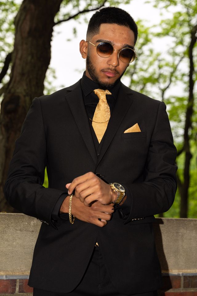 Athlete profile featured image number 3 of 5