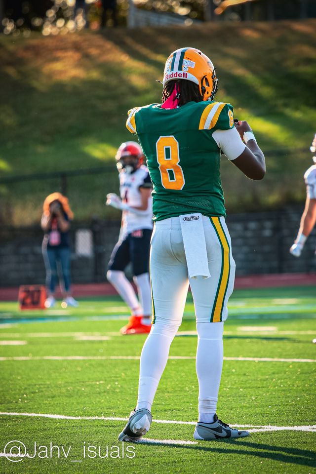 Athlete profile featured image number 4 of 6