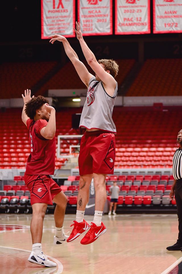 Athlete profile featured image number 1 of 5