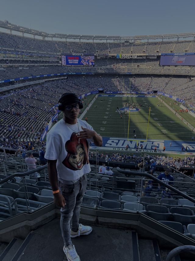 Athlete profile featured image number 2 of 8