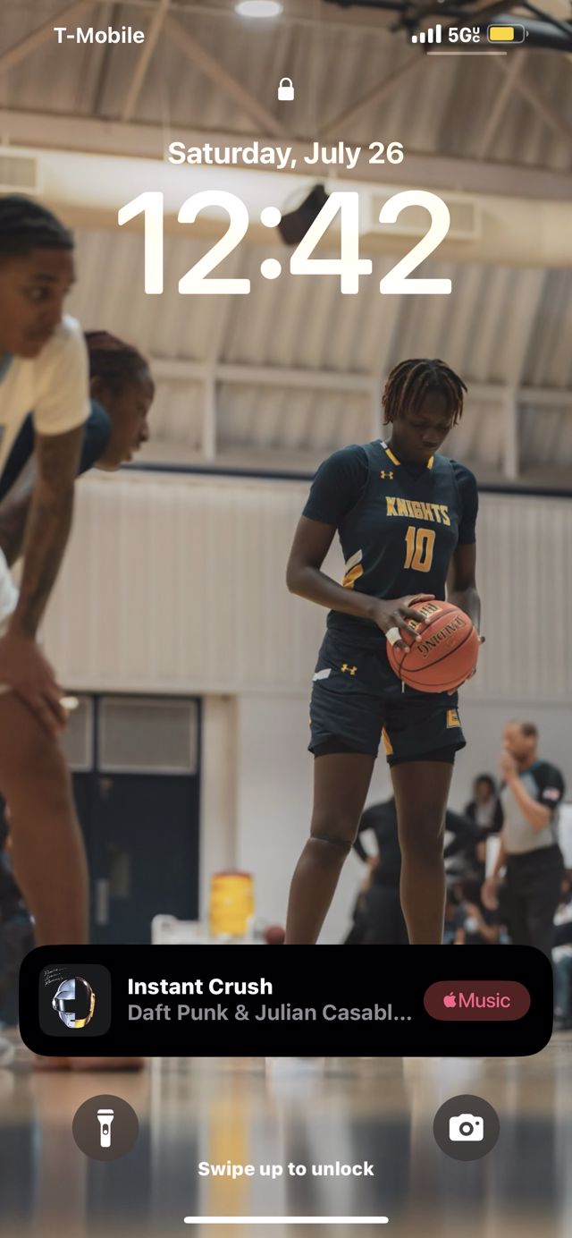 Athlete profile featured image number 2 of 4