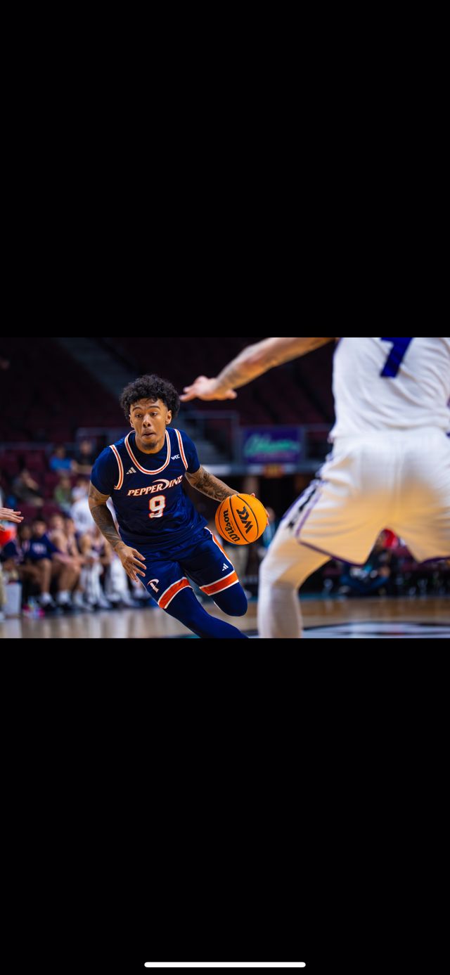 Athlete profile featured image number 3 of 7