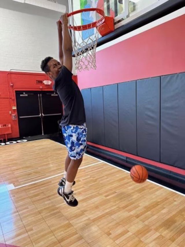 Athlete profile featured image number 4 of 10