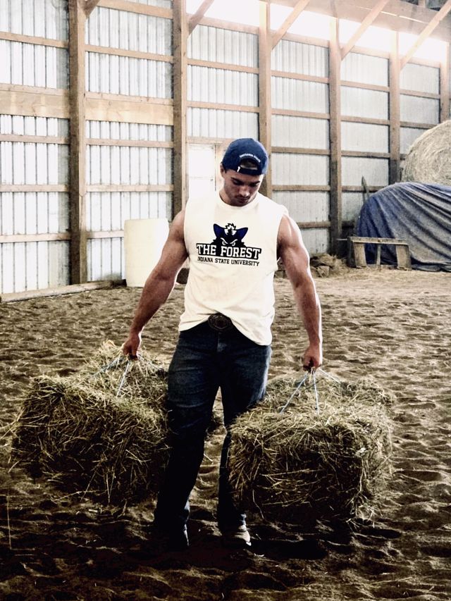 Athlete profile featured image number 2 of 9