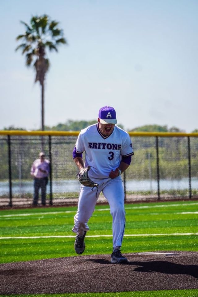 Athlete profile featured image number 3 of 5