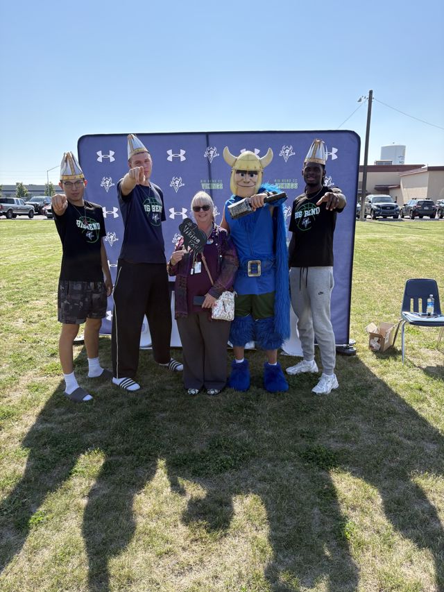 Athlete profile featured image number 2 of 4