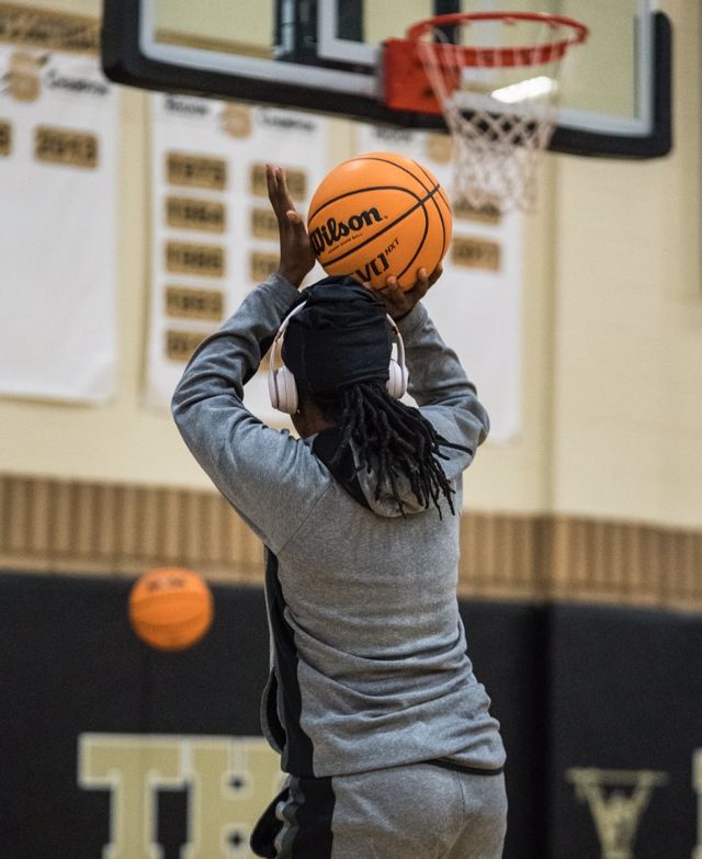 Athlete profile featured image number 3 of 6