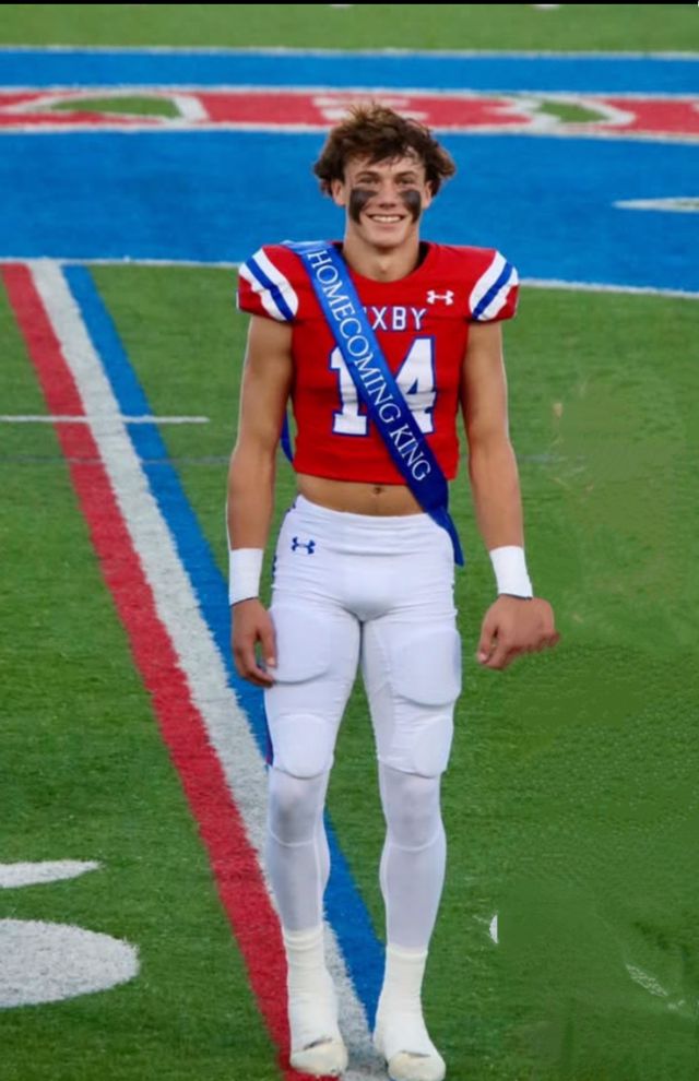 Athlete profile featured image number 2 of 6